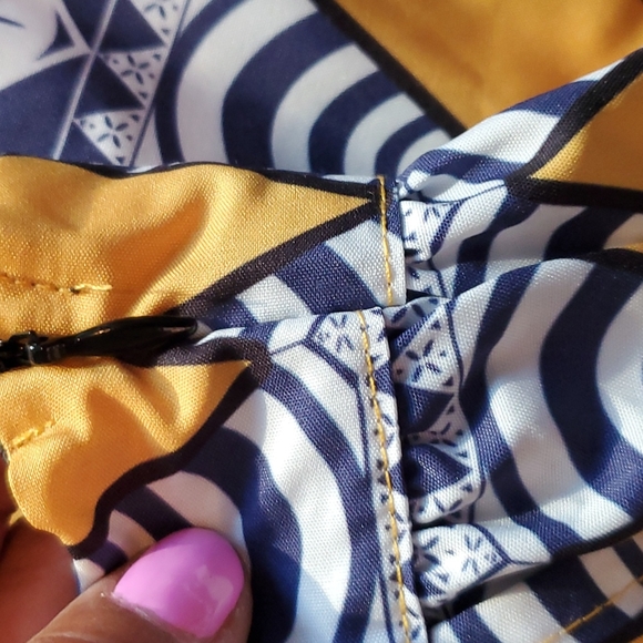 Women's Pants - Picture 12 of 12